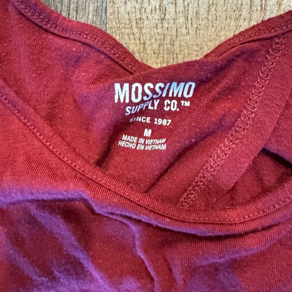 Mossimo tank top - Picture 2 of 3